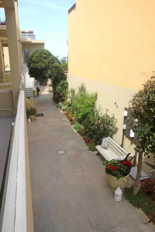 Effi Apartments ปลาเตเนียส ภายนอก รูปภาพ