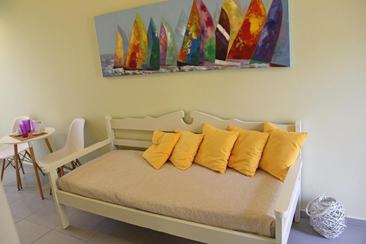Effi Apartments ปลาเตเนียส ห้อง รูปภาพ