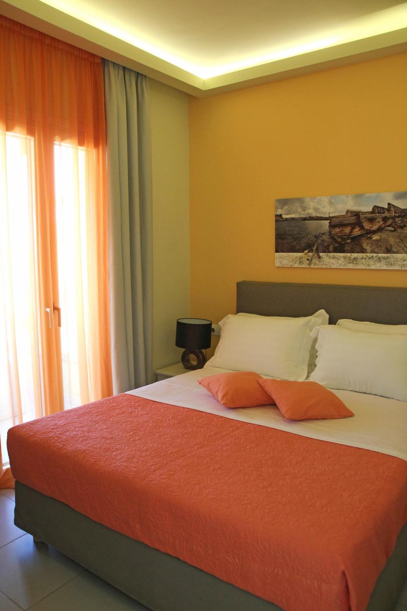 Effi Apartments ปลาเตเนียส ห้อง รูปภาพ