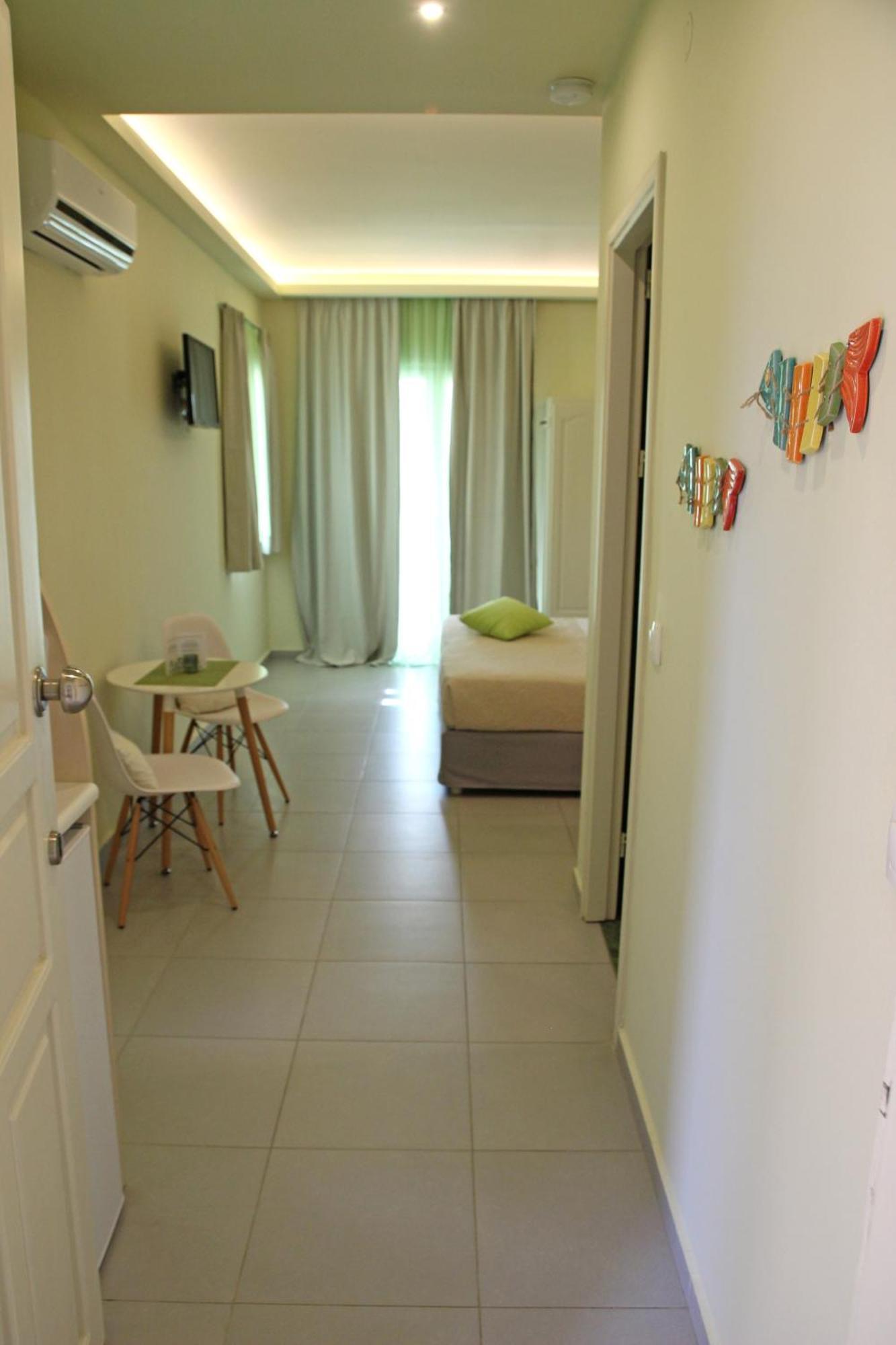 Effi Apartments ปลาเตเนียส ห้อง รูปภาพ