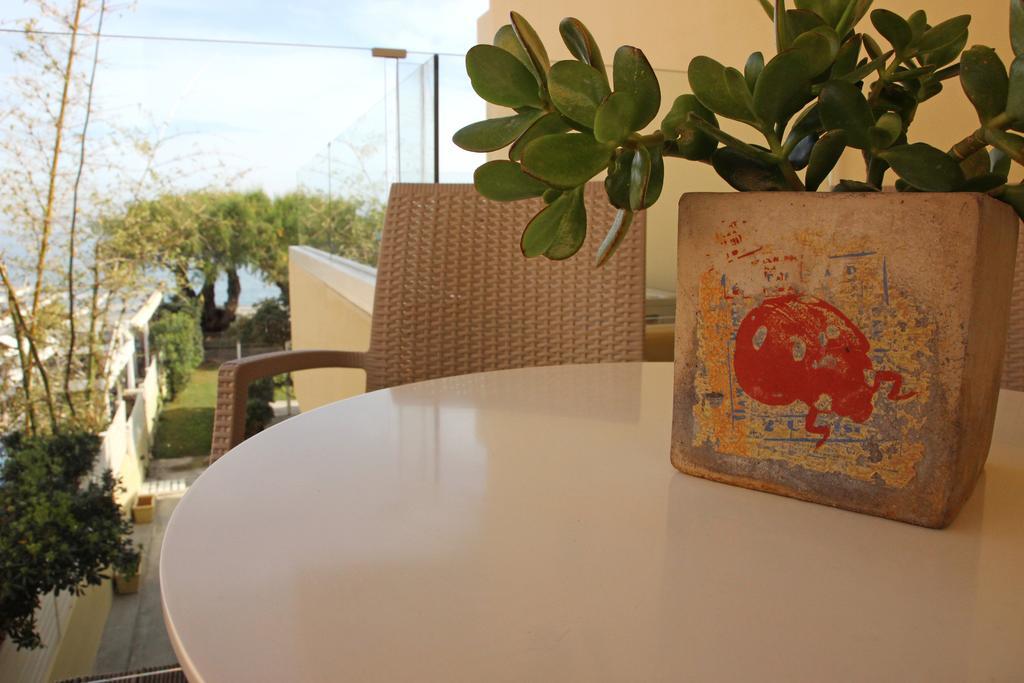 Effi Apartments ปลาเตเนียส ภายนอก รูปภาพ